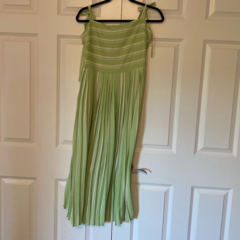 Women’s dress